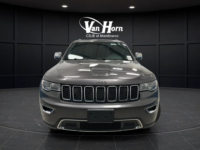 Used 2017 Jeep Grand Cherokee Limited with VIN 1C4RJFBGXHC753563 for sale in Manitowoc, WI
