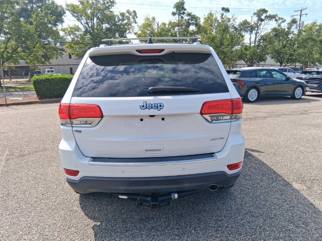 Used 2017 White Jeep Limited image 6