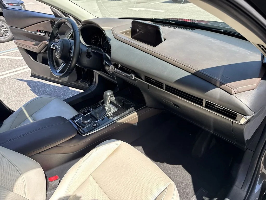 Used 2021 Machine Gray Metallic Mazda Premium image 32