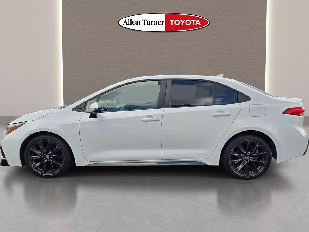 Used 2023 White Toyota SE image 9