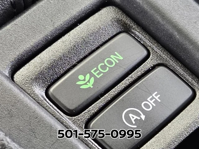 Used 2025  Honda SE image 29