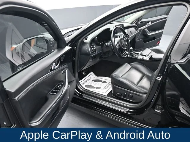 Used 2019 Black Kia Base image 17