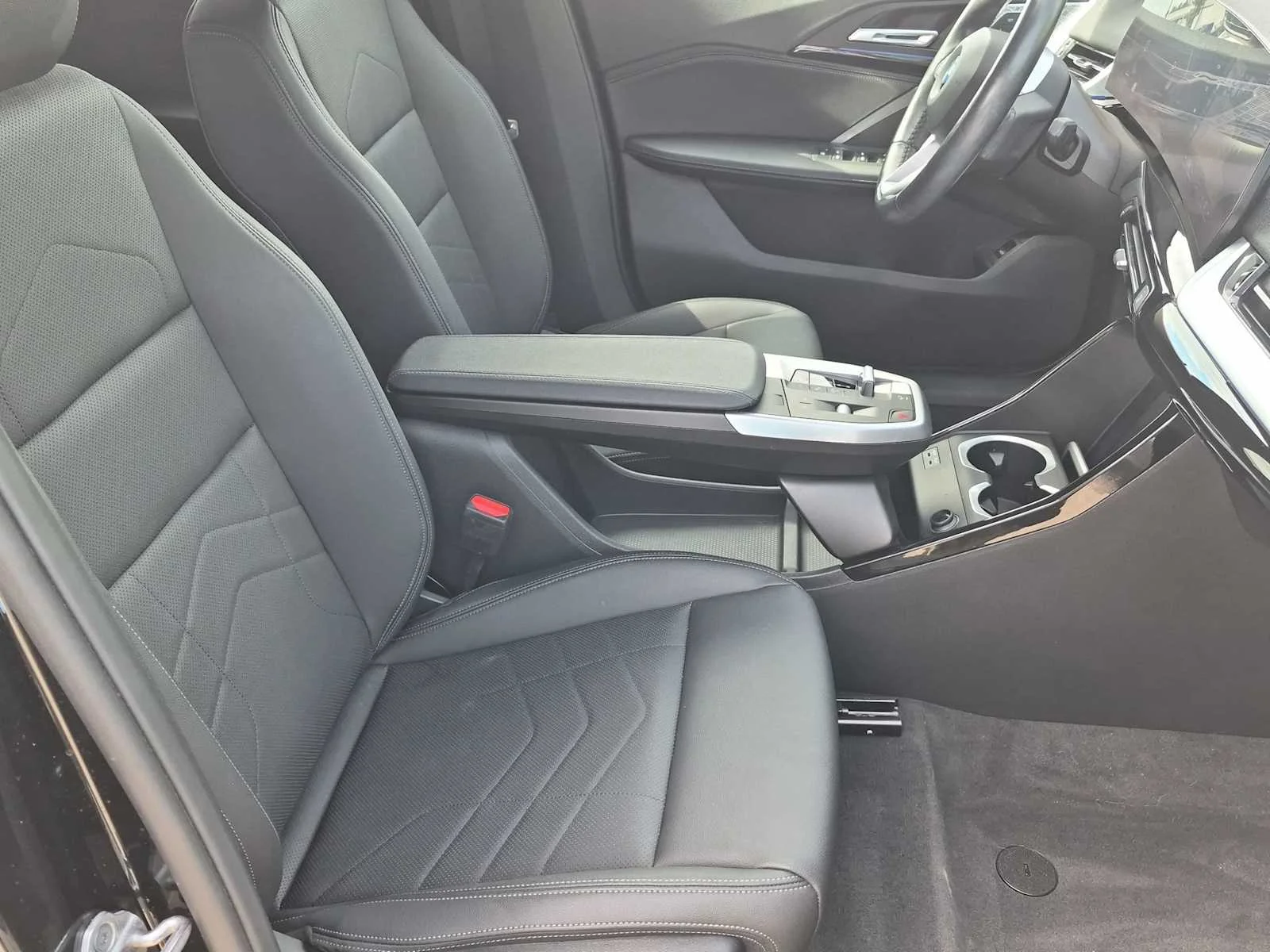Used 2023 Black Sapphire Metallic BMW xDrive28i image 23