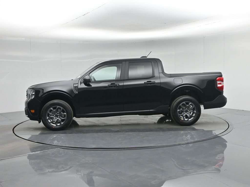 New 2026 Shadow Black Ford XLT image 27