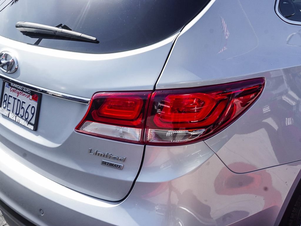 Used 2018 Silver Hyundai Limited Ultimate image 7