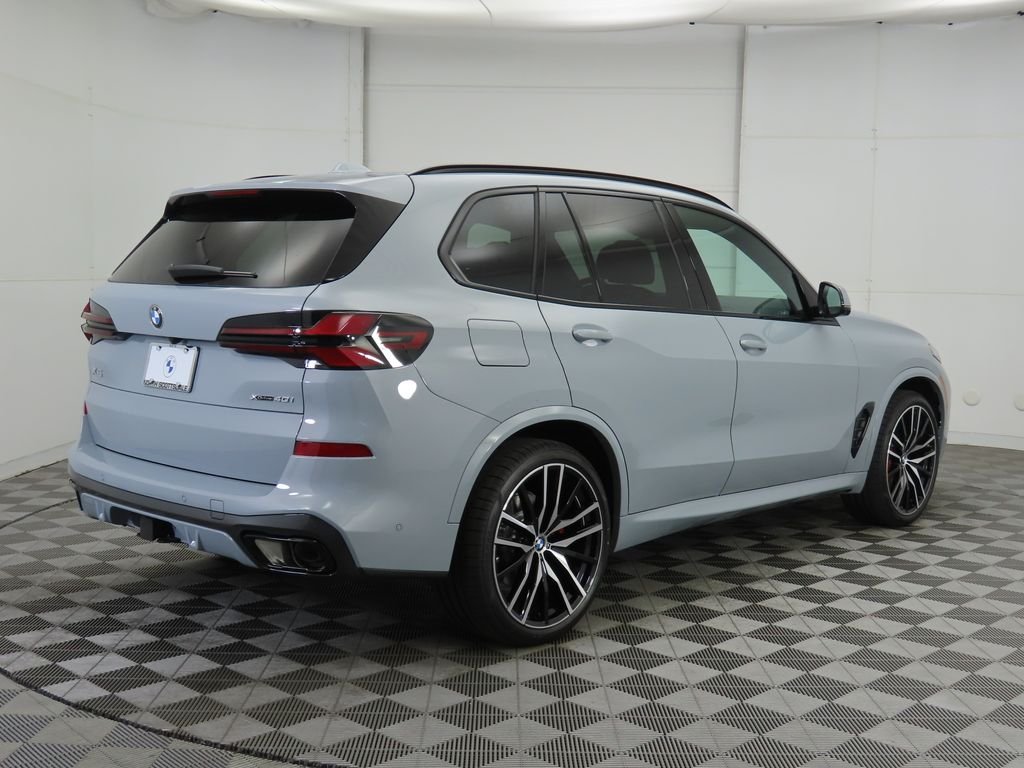 Used 2026 Gray Metallic BMW xDrive40i image 6