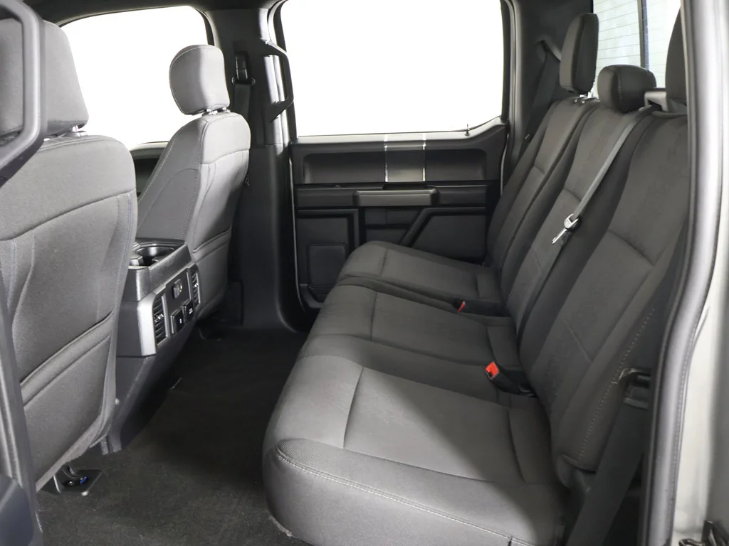 Used 2020 Silver Ford XLT image 32