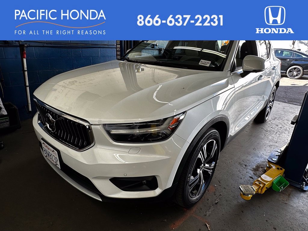 2020 Volvo XC40