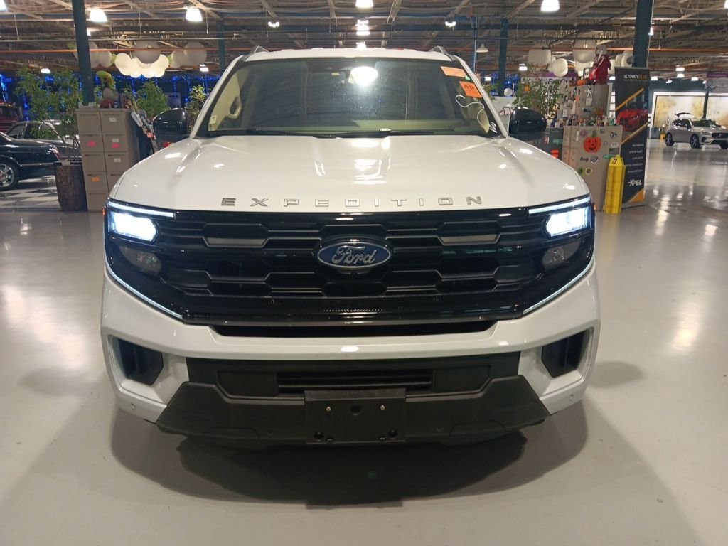 Used 2025 Silver Ford Active image 3
