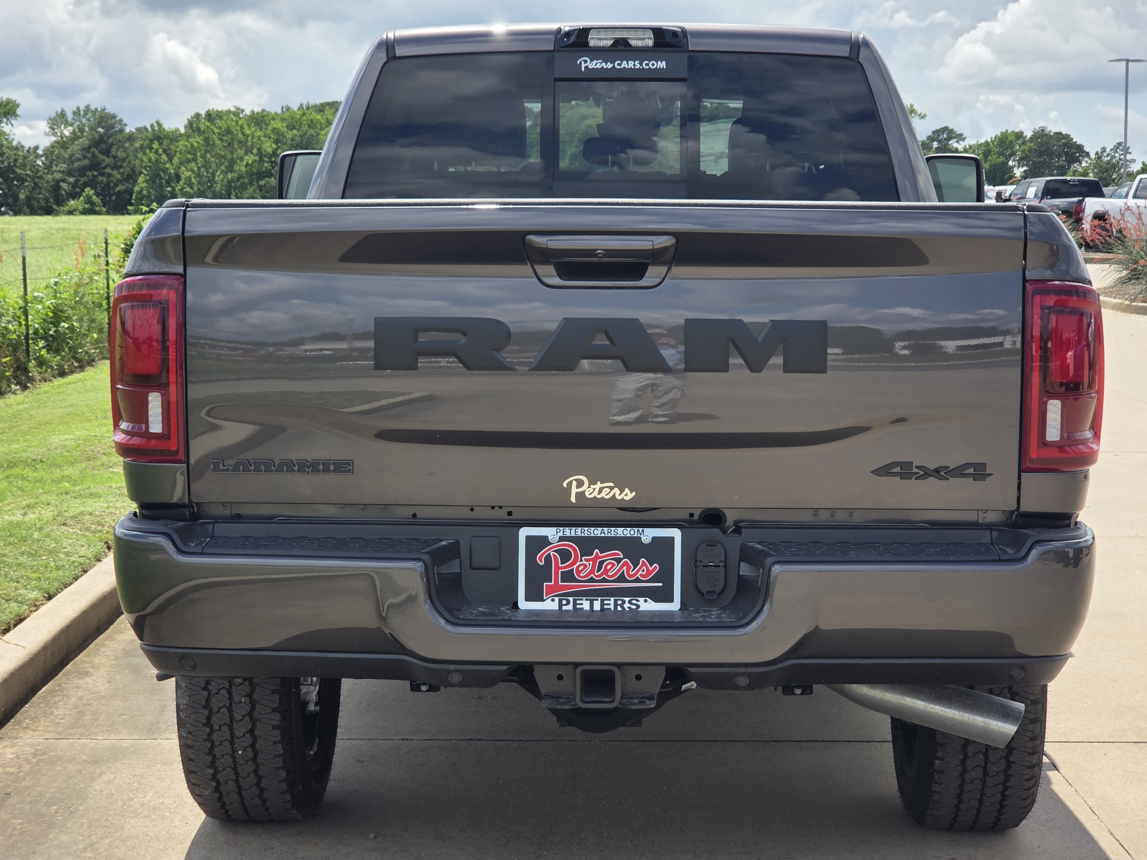 New 2026 Granite Crystal Metallic Clearcoat Ram Laramie image 5