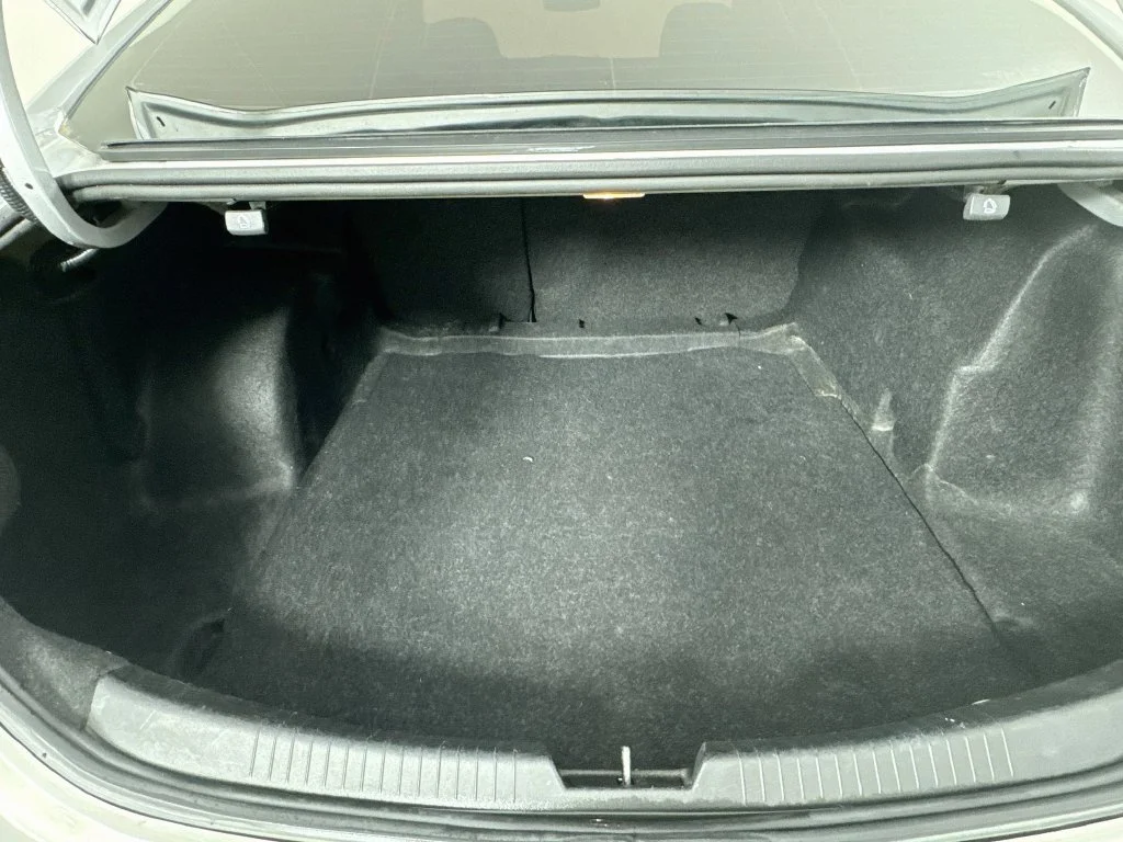 Used 2022 Silver Chevrolet LT image 30
