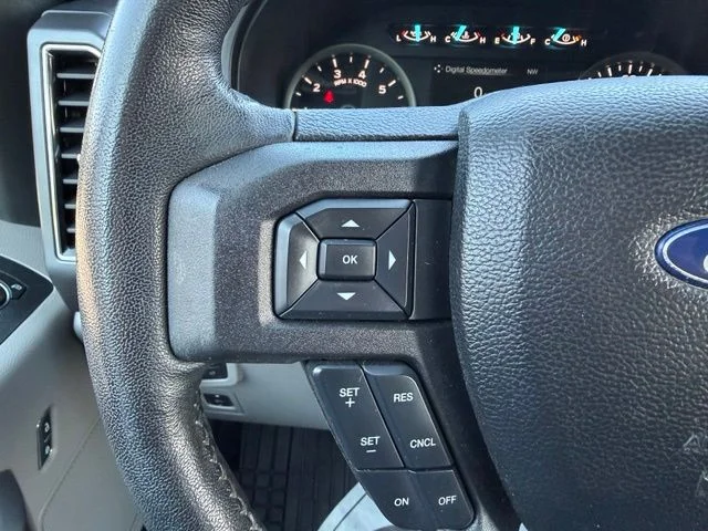 Used 2020 Velocity Blue Metallic Ford XLT image 21