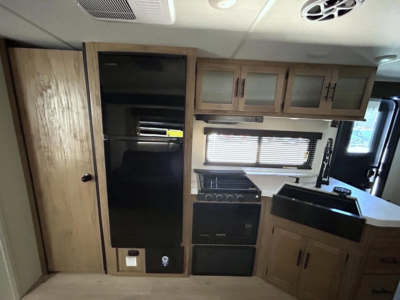 Used 2025 White Forest River Patriot Edition image 13