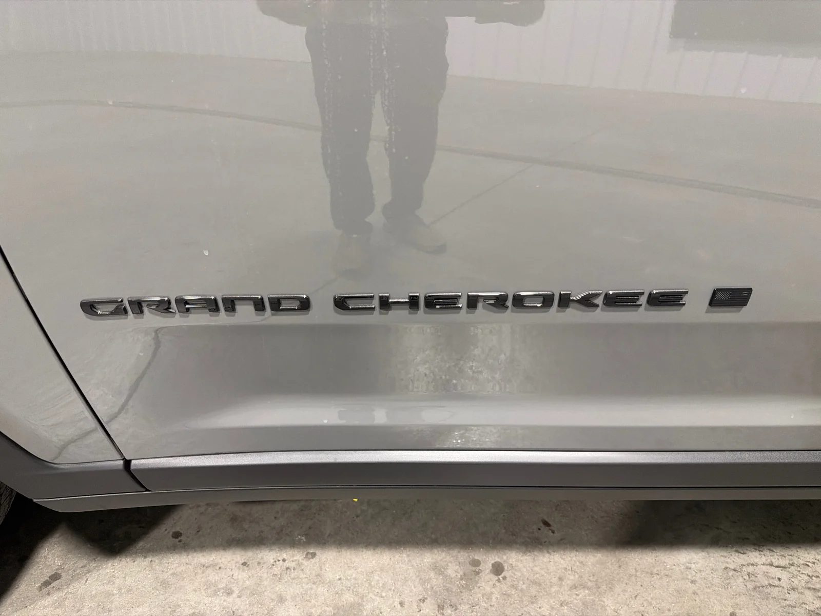 New 2027 Sting-Gray Clearcoat Jeep Limited image 10