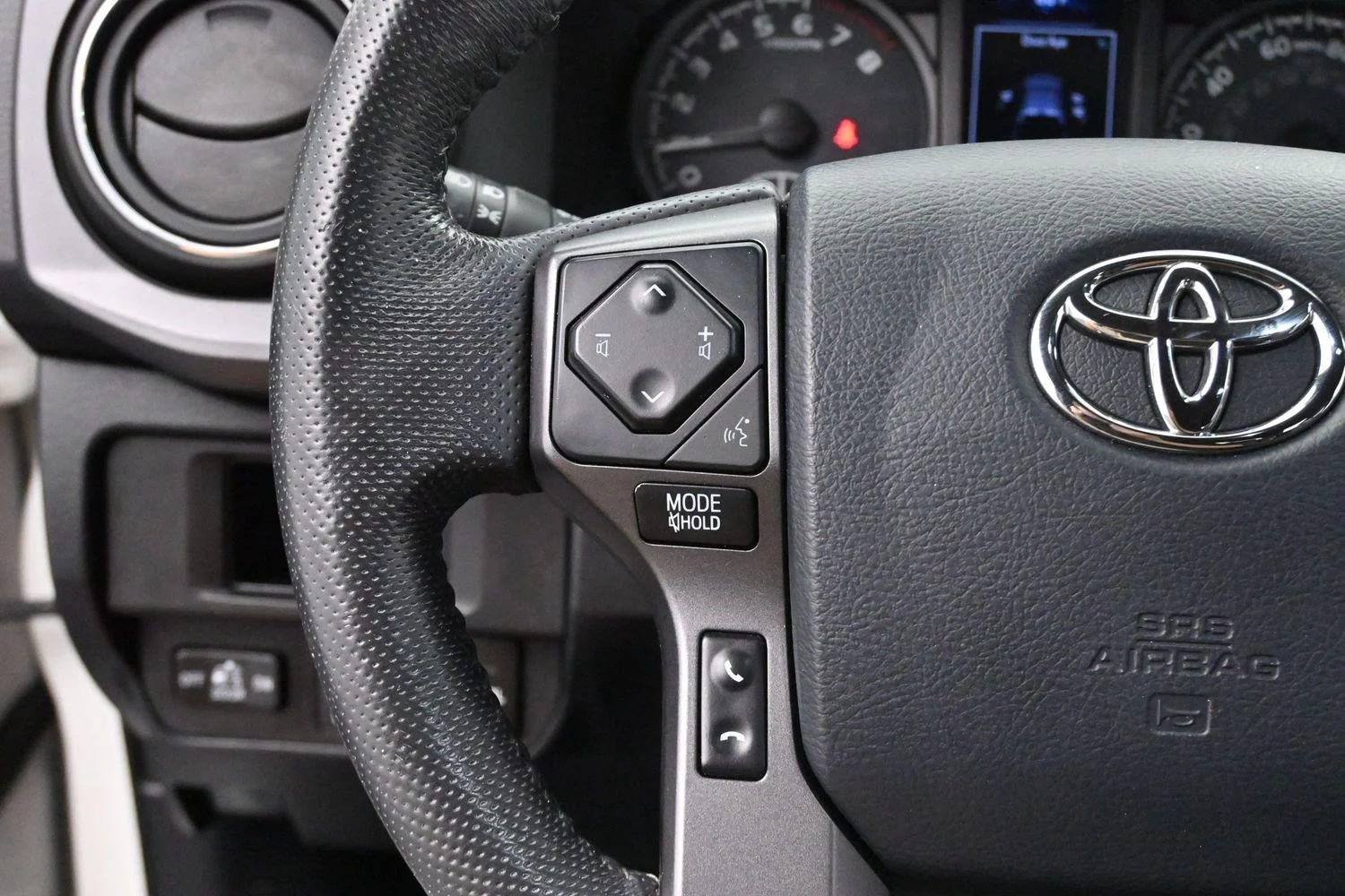 Used 2018 Super White Toyota TRD Off Road image 16