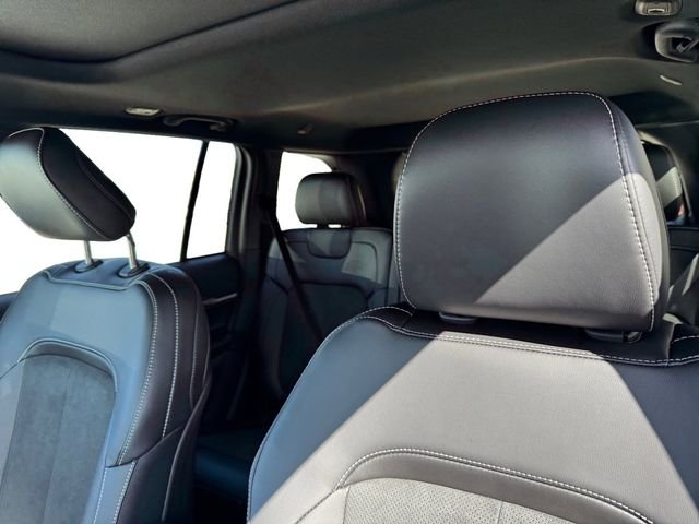 New 2026 Baltic Gray Metallic Clear-Coat Exterior Paint Jeep Laredo Altitude image 11