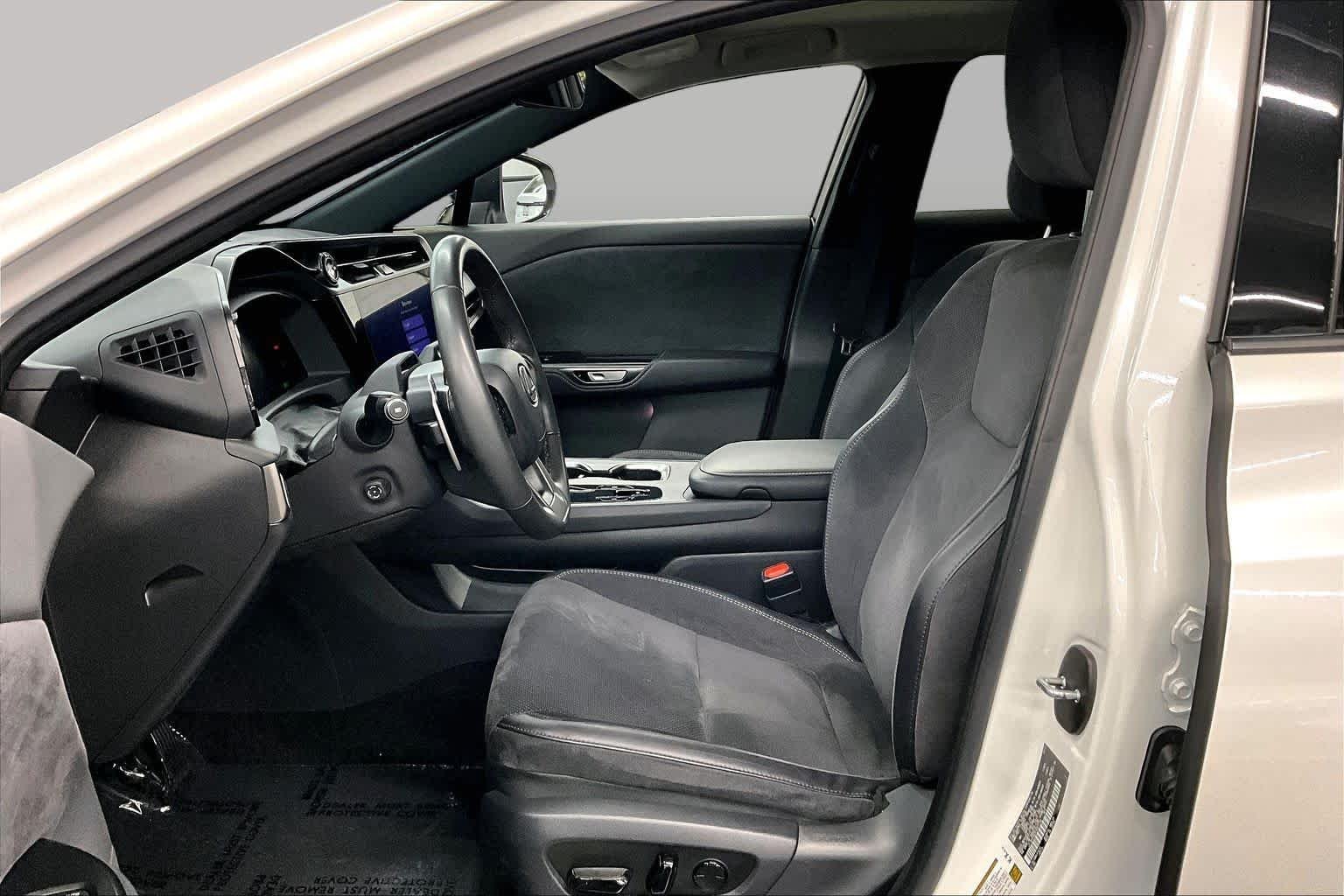 Pre-Owned 2023 Lexus RZ 450e Luxury
