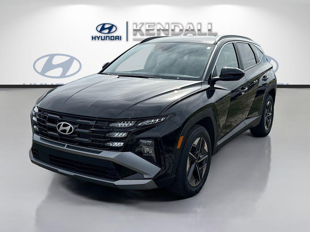 New 2026 Phantom Black Hyundai SEL FWD image 3