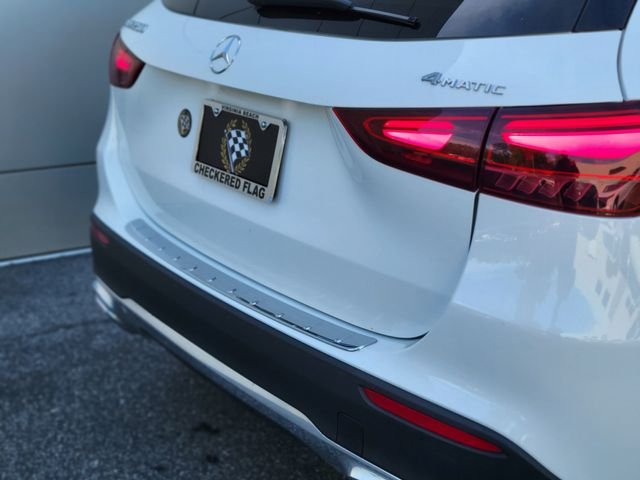 Used 2025 White Mercedes-Benz GLA 250 image 43