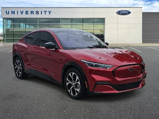Used 2023 Red Ford Premium image 1