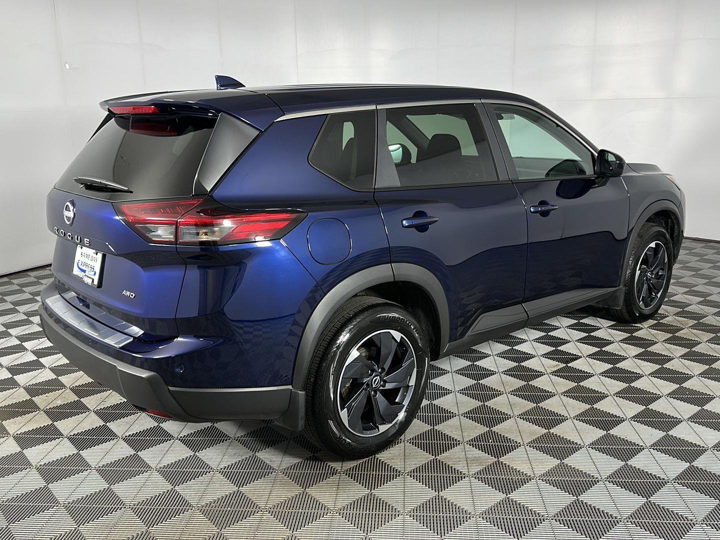 New 2026 Deep Ocean Blue Pearl Nissan SV image 28