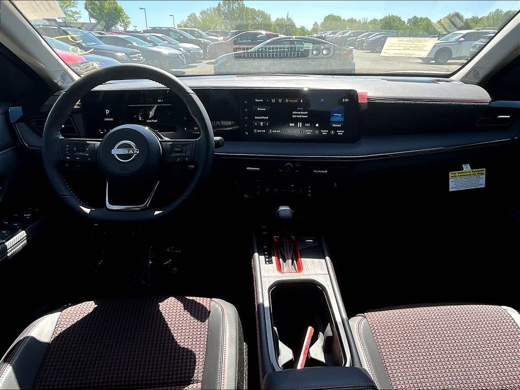 2025 Nissan Kicks SR - Photo 11