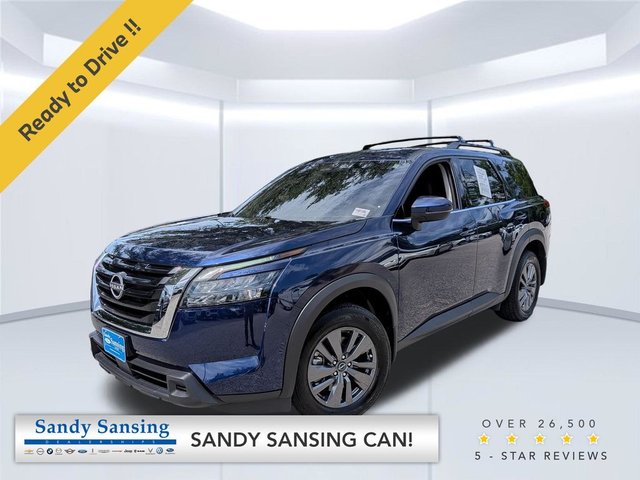 2025 Nissan Pathfinder SV
