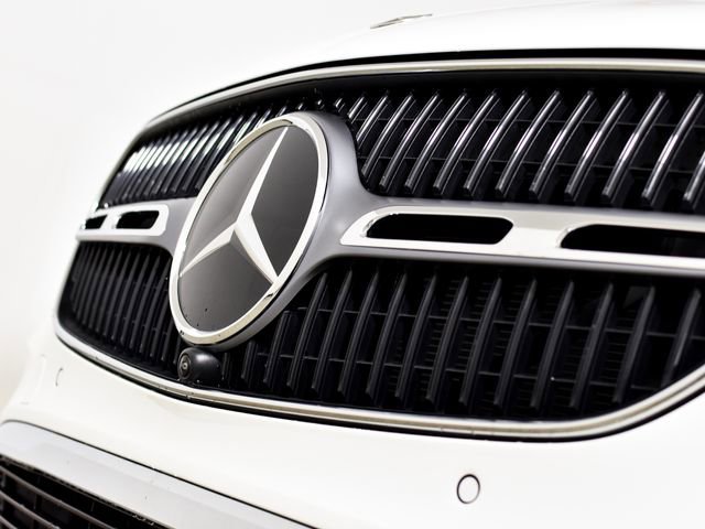 New 2026 Polar White Mercedes-Benz GLC 300 image 46
