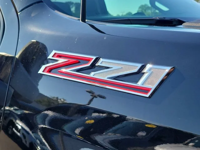 2025 Chevrolet Silverado 2500HD LTZ - Photo 9