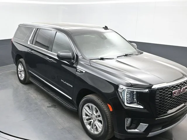 Used 2023 Black GMC SLT image 35