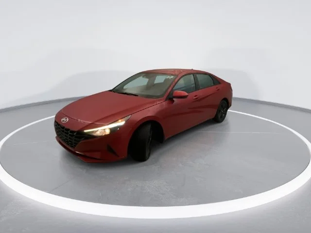 Used 2023 Red Hyundai SEL image 8