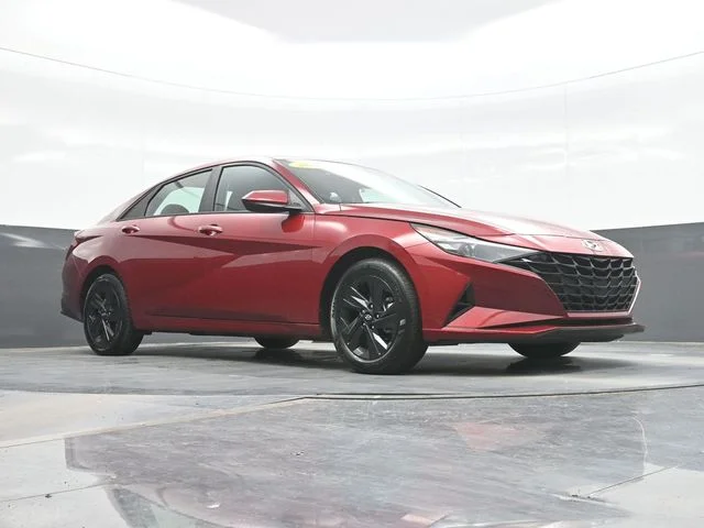 Used 2023 Red Hyundai SEL image 23