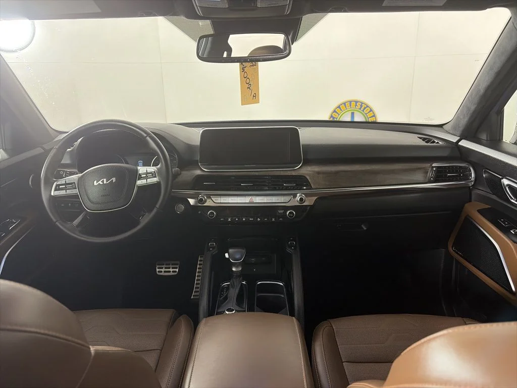 Used 2022 Silver Kia SX image 6