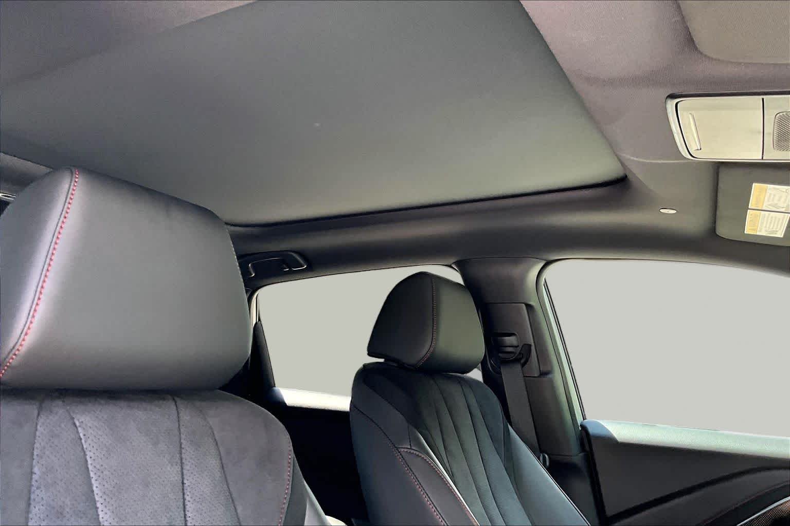 Used 2025 Solar Silver Metallic Acura w/A-Spec Package image 13
