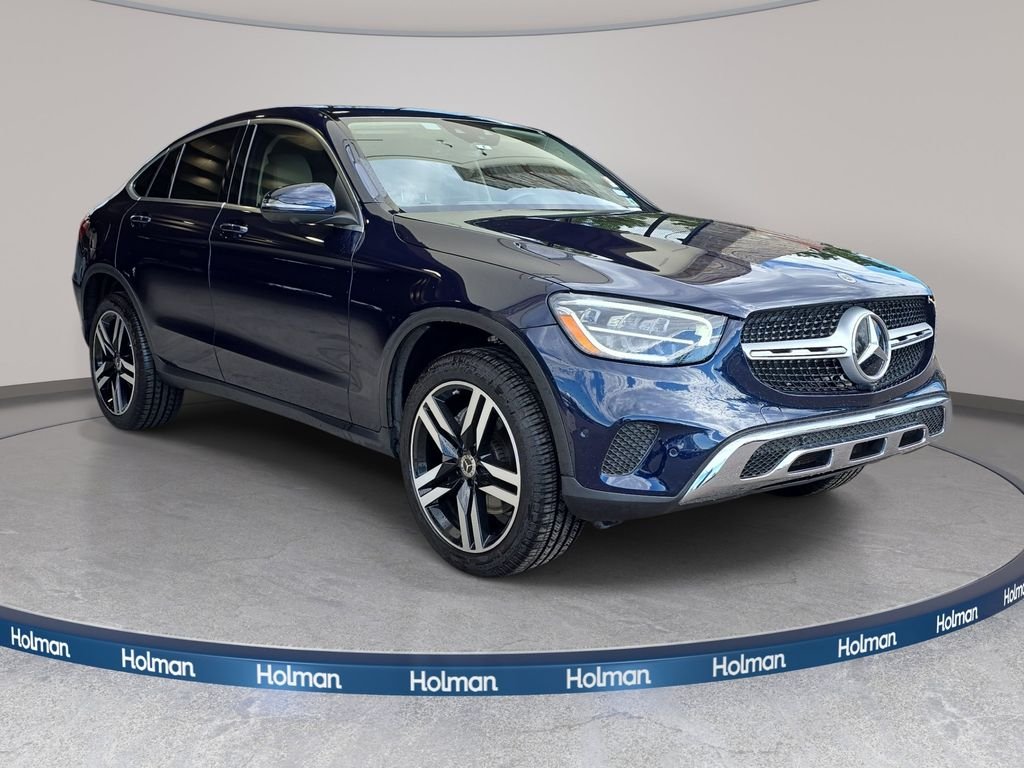 Used 2021  Mercedes-Benz GLC 300 Coupe image 4
