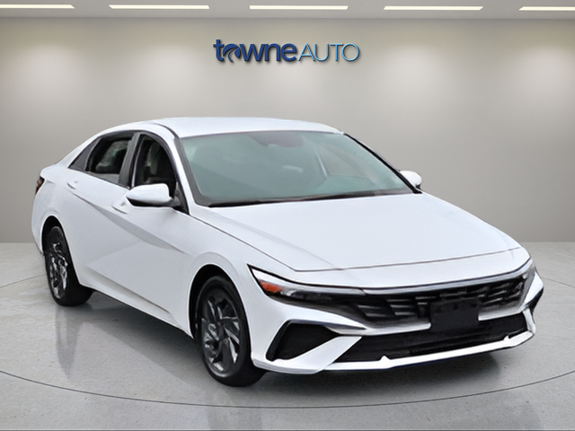 Certified Used 2024 White Hyundai SEL image 7