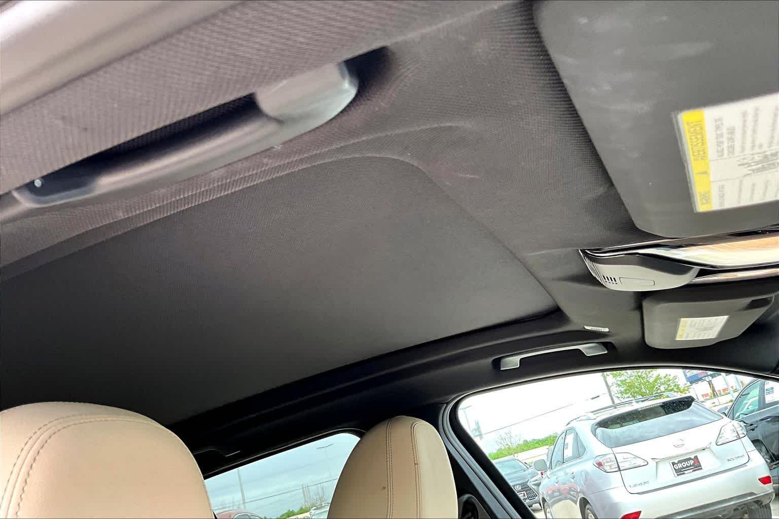 Used 2021 Phytonic Blue Metallic BMW xDrive30i image 14