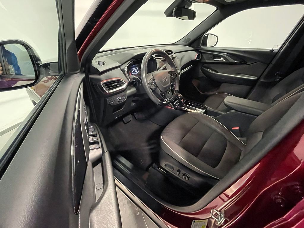 Used 2023 Crimson Metallic Chevrolet RS image 19