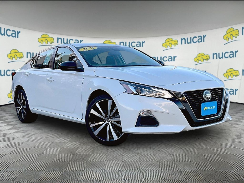 Certified Used 2021 White Nissan 2.5 SR image 1