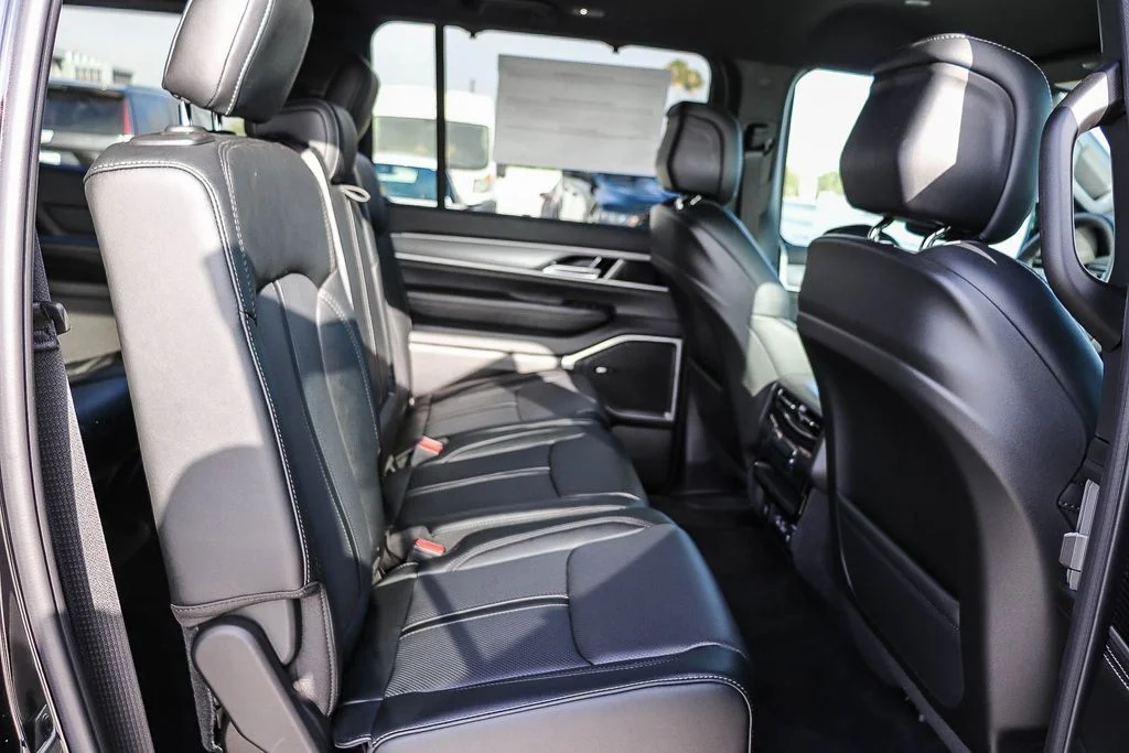 New 2026 Black Jeep Limited Altitude image 19