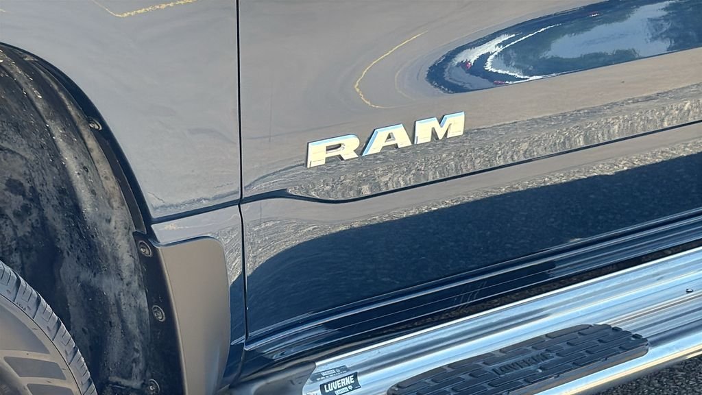 Used 2023 Blue Ram Big Horn/Lone Star image 6