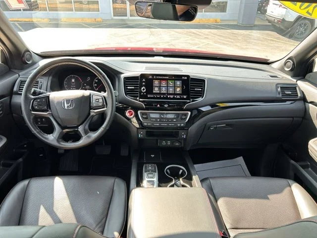 Used 2025  Honda Black Edition image 21