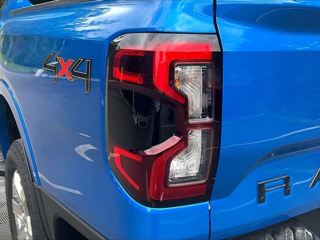 Used 2025 Blue Ford XLT image 25
