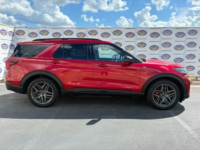 2025 Ford Explorer ST-LINE RWD (PL535)'s photo