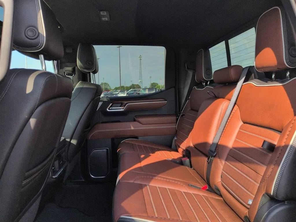 Used 2026 Sterling Metallic GMC Denali Ultimate image 26