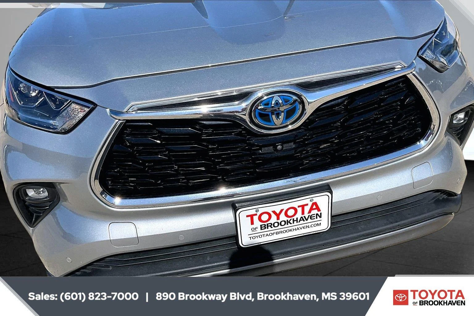Used 2023 Celestial Silver Metallic Toyota Hybrid Platinum image 22