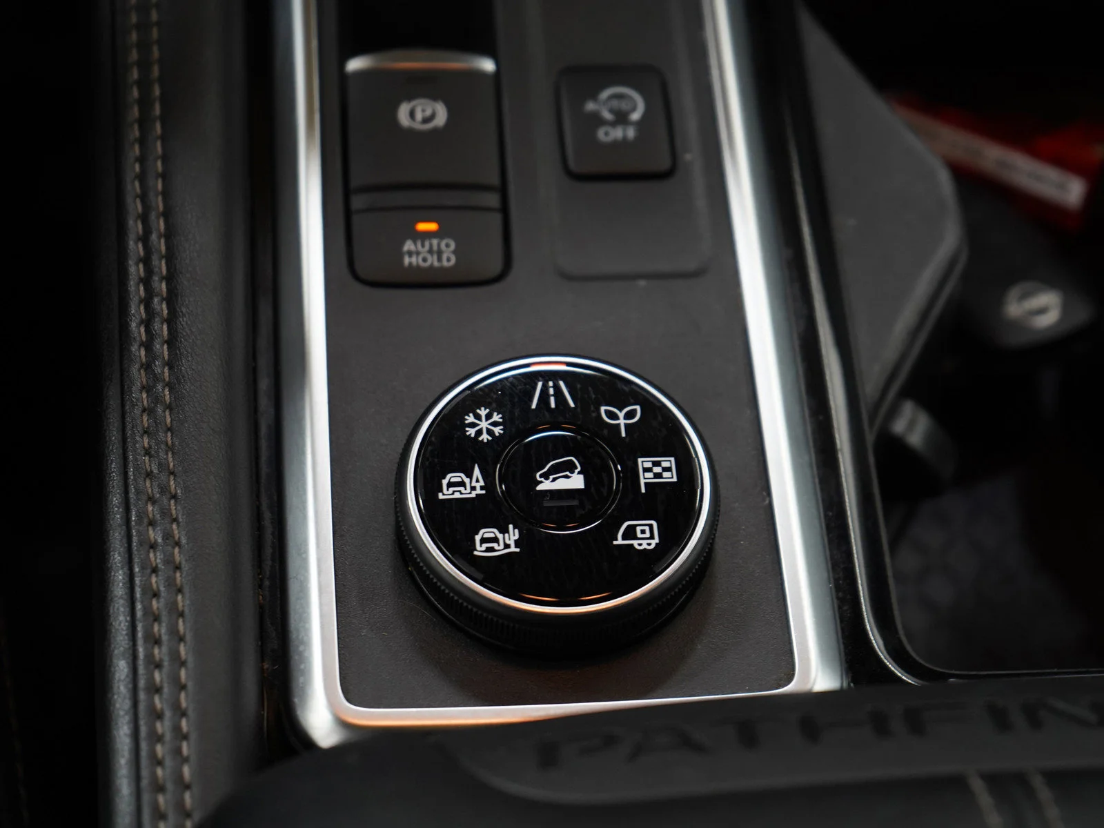 Used 2023 Super Black Nissan Platinum image 22