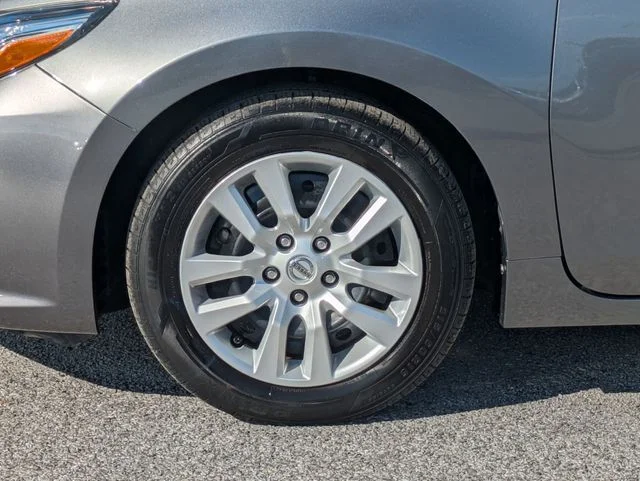 Used 2018 Gray Nissan 2.5 S image 12
