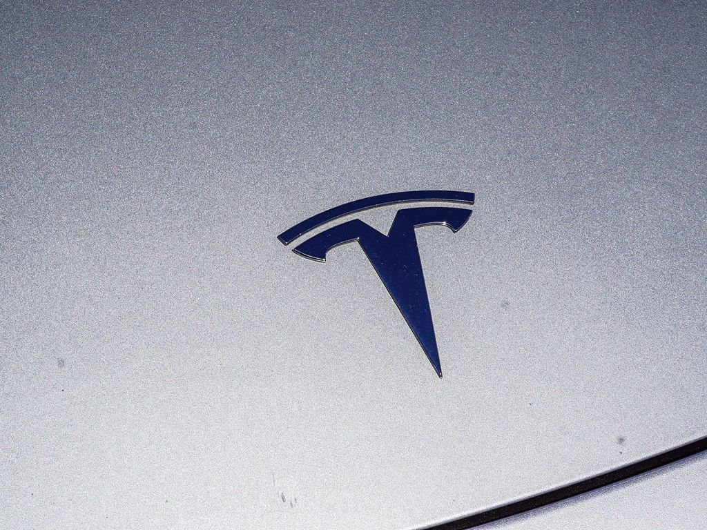 Used 2018 Gray Tesla Long Range image 11