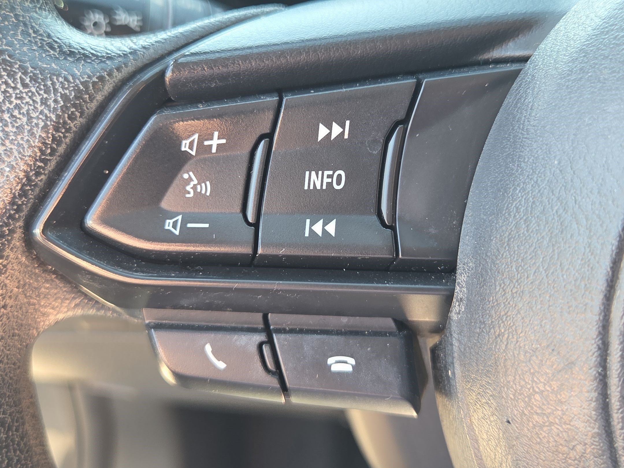 Used 2020 Graphite Toyota LE image 16